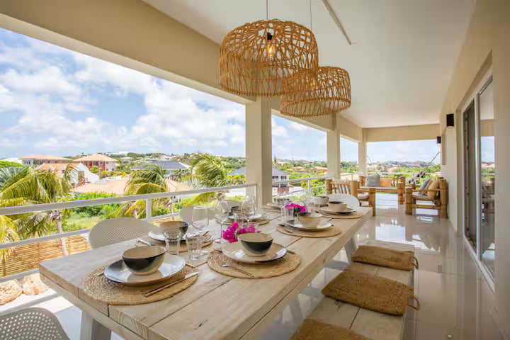 Springs Ultimate Girls Getaway — Curaçao 2026